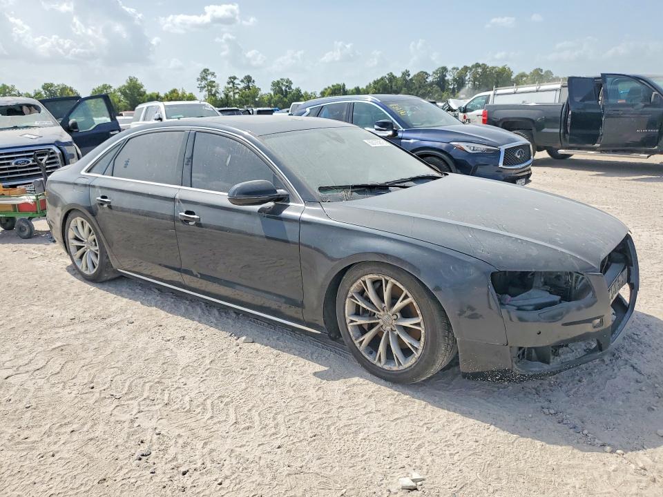 63175816 :رقم المزاد ، WAURVAFD9BN011302 vin ، 2011 Audi A8 مزاد بيع