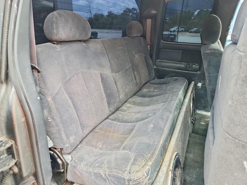 2000 Chevrolet Silverado მანქანა იყიდება აუქციონზე, vin: 2GCEC19T2Y1167881, აუქციონის ნომერი: 64331016