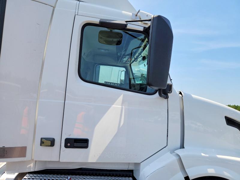 Продажа на аукционе авто 2017 Volvo Vnl, vin: 4V4N39TG9HN987954, номер лота: 65239726