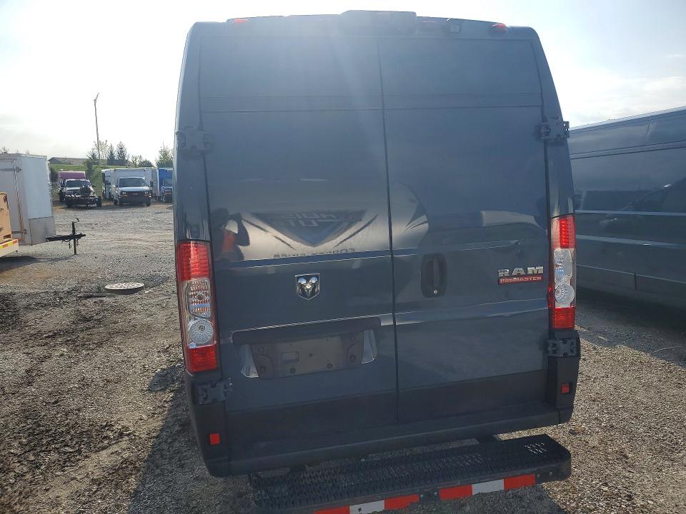 63449826 :رقم المزاد ، 3C6FRVJG0ME500835 vin ، 2021 Ram Promaster 3500 مزاد بيع