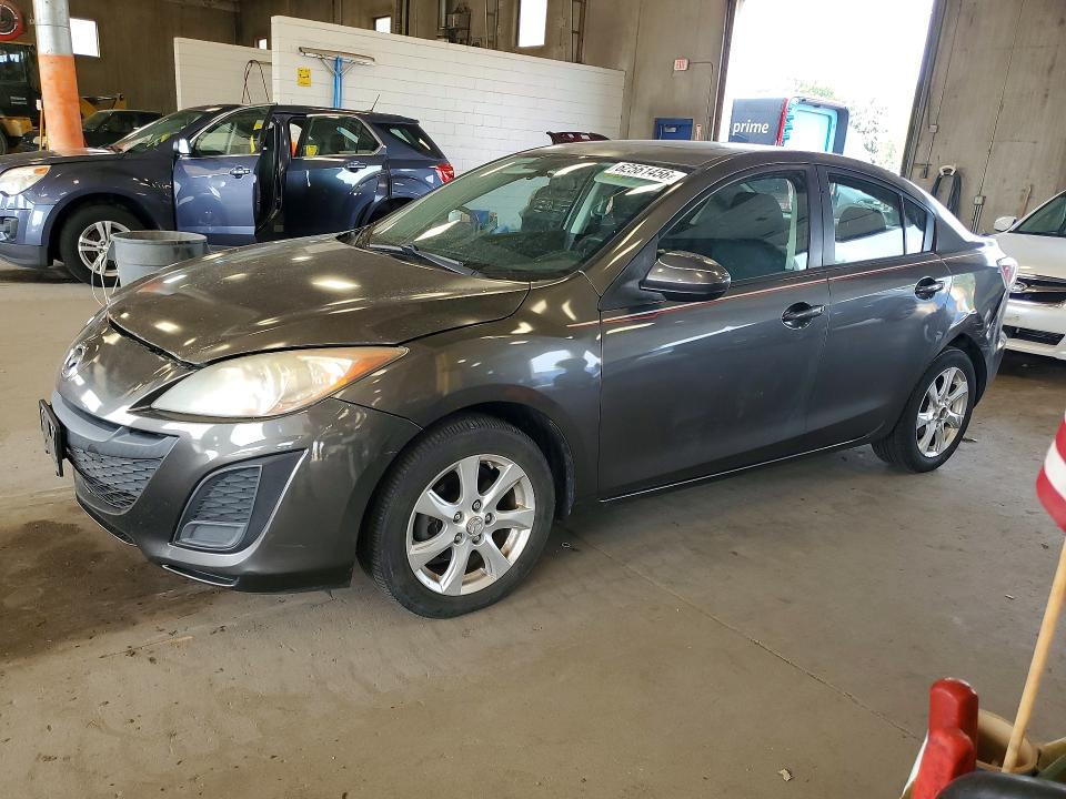 62561456 :رقم المزاد ، JM1BL1VFXB1375572 vin ، 2011 Mazda 3 مزاد بيع