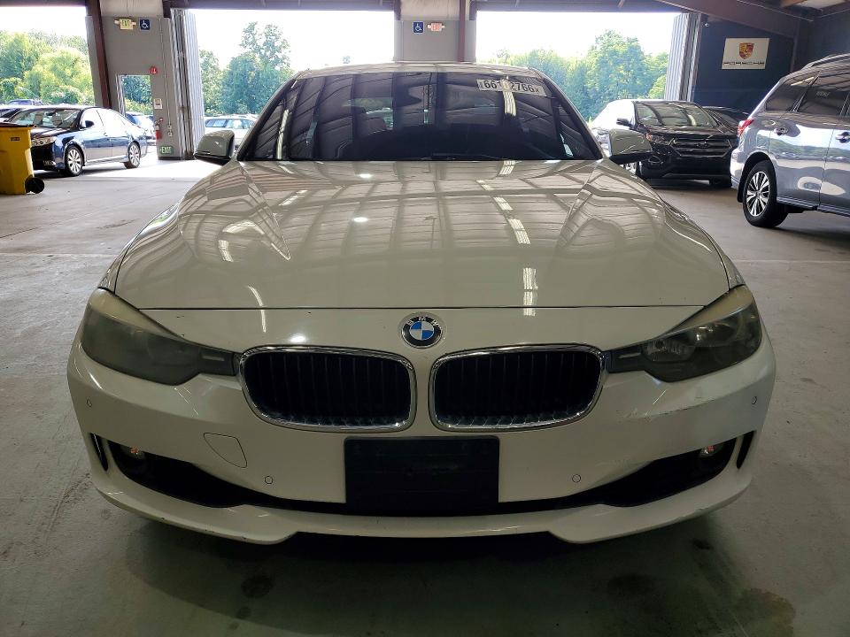 2015 Bmw 328 მანქანა იყიდება აუქციონზე, vin: WBA3A5C51FF608949, აუქციონის ნომერი: 66102766