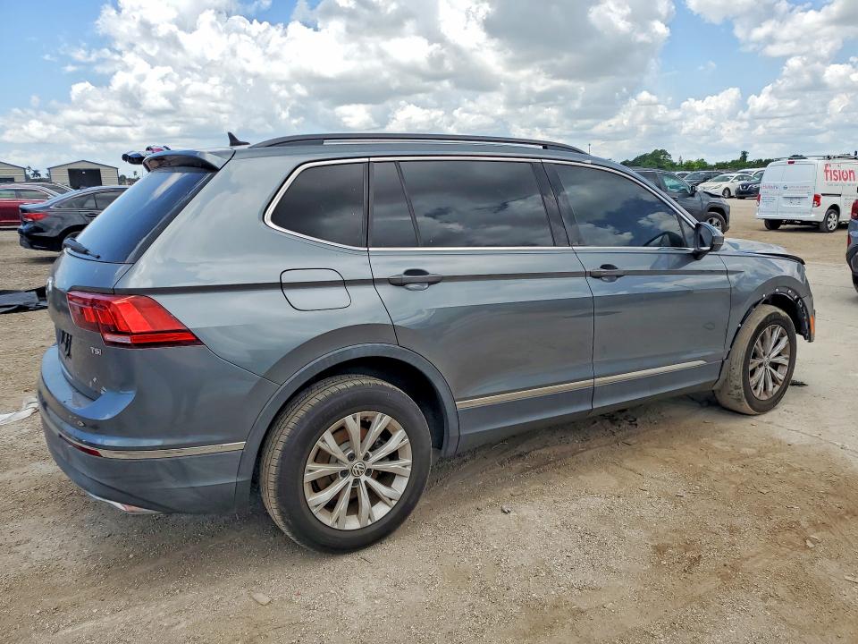 Продаж на аукціоні авто 2018 Volkswagen Tiguan, vin: 3VV3B7AX1JM090593, номер лоту: 62917336