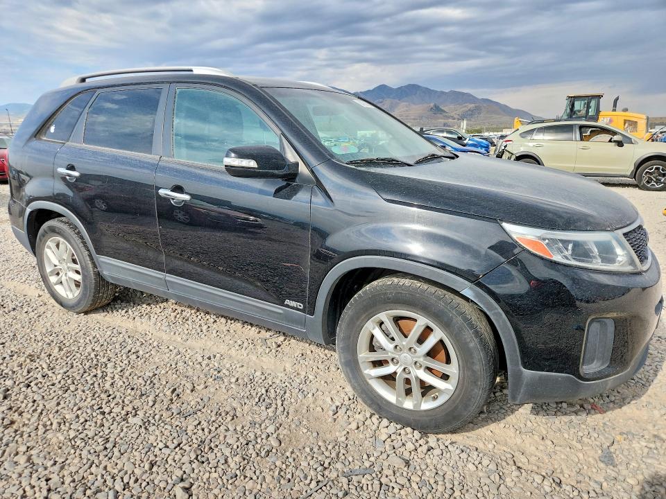 2015 Kia Sorento მანქანა იყიდება აუქციონზე, vin: 5XYKTDA73FG598476, აუქციონის ნომერი: 64792096