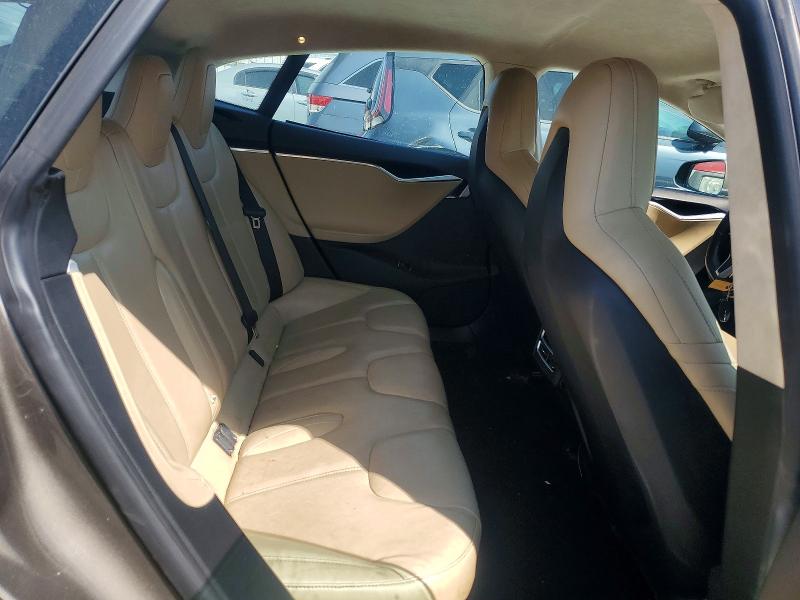 64968116 :رقم المزاد ، 5YJSA1E13GF133974 vin ، 2016 Tesla Model S مزاد بيع