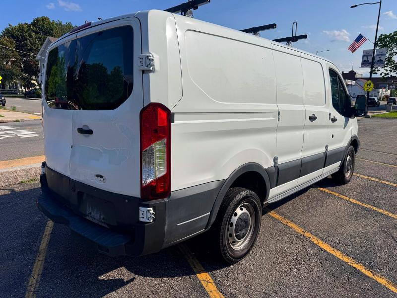 2015 Ford Transit მანქანა იყიდება აუქციონზე, vin: 1FTNE1ZV0FKA11671, აუქციონის ნომერი: 65040366