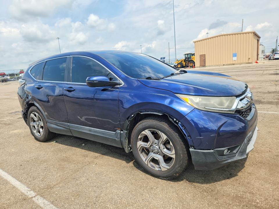 Продаж на аукціоні авто 2017 Honda Cr-v, vin: 7FARW1H81HE015968, номер лоту: 63189726