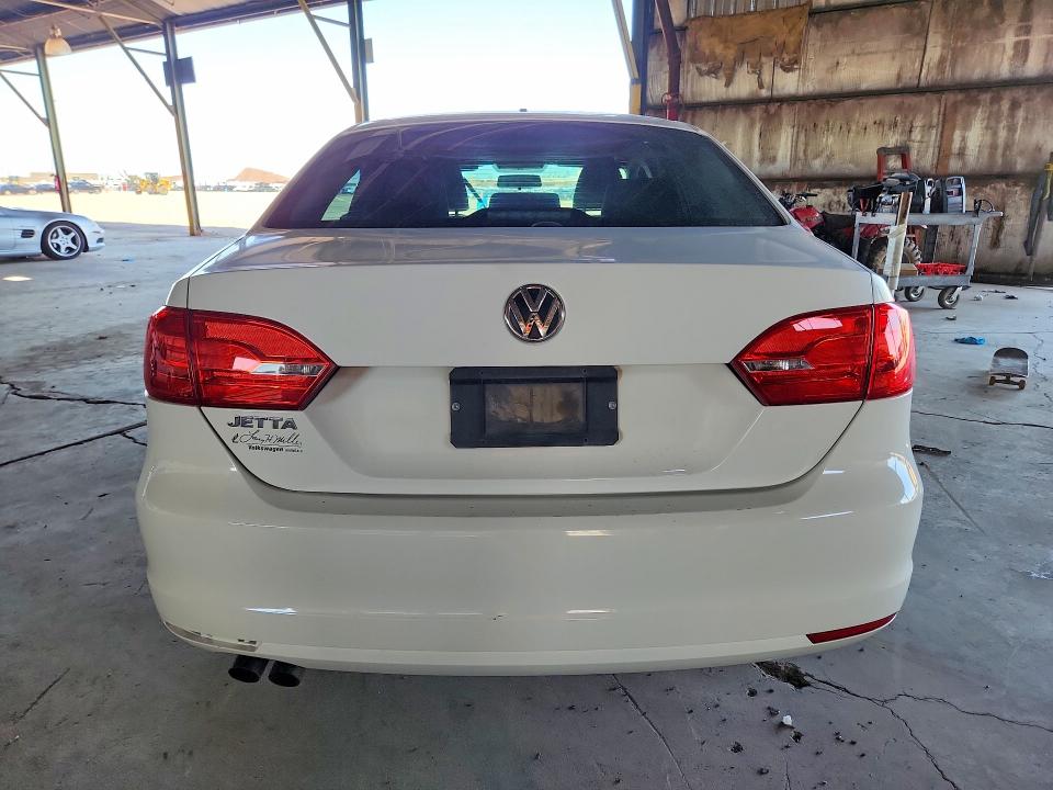 64798926 :رقم المزاد ، 3VW2K7AJ3DM380776 vin ، 2013 Volkswagen Jetta مزاد بيع