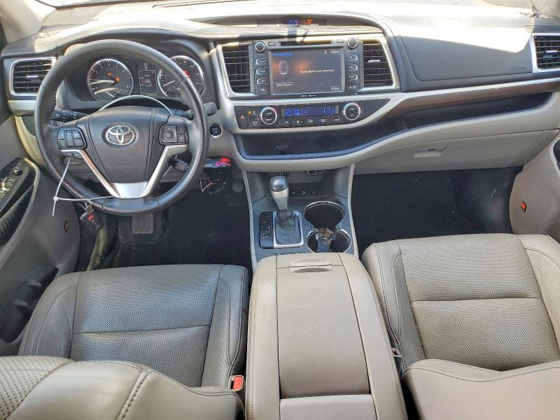 Продажа на аукционе авто 2015 Toyota Highlander, vin: 5TDDKRFH8FS093434, номер лота: 64547326