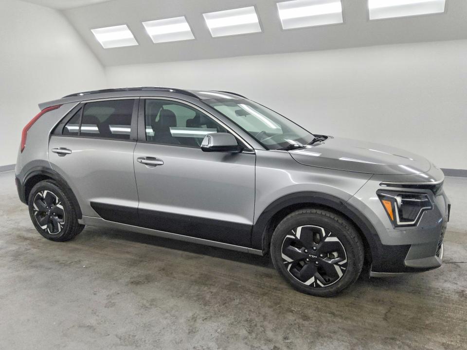 Продажа на аукционе авто 2023 Kia Niro, vin: KNDCR3L18P5028599, номер лота: 63355336
