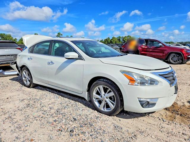 65325186 :رقم المزاد ، 1N4AL3AP5FC237346 vin ، 2015 Nissan Altima مزاد بيع
