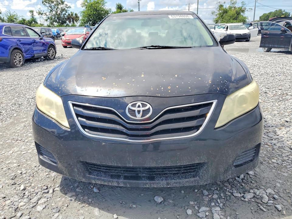 63798806 :رقم المزاد ، 4T1BF3EK8BU176577 vin ، 2011 Toyota Camry مزاد بيع