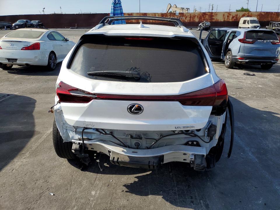 65030916 :رقم المزاد ، JTHX6JBH5R2188584 vin ، 2024 Lexus Ux 250h مزاد بيع