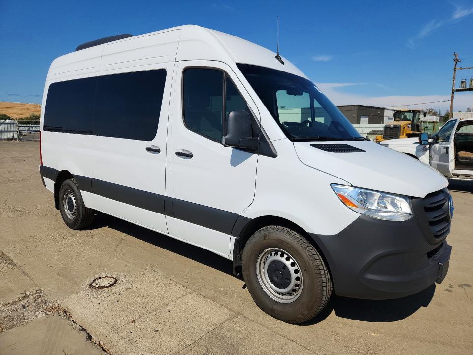 64469666 :رقم المزاد ، W1Z4KFHY8SP818568 vin ، 2025 Mercedes-benz Sprinter مزاد بيع