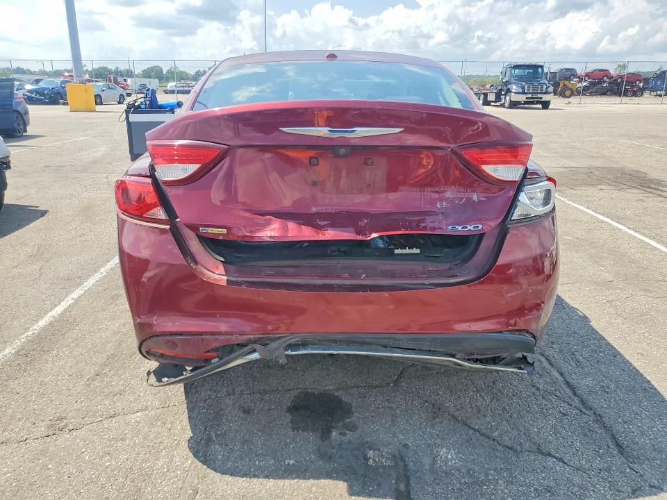 67017006 :رقم المزاد ، 1C3CCCAB3FN602798 vin ، 2015 Chrysler 200 مزاد بيع