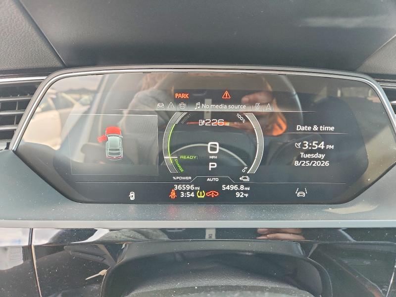 Aukcja sprzedaży 2024 Audi Q8 E-tron, vin: WA1CAAGE1RB029472, numer aukcji: 65087756