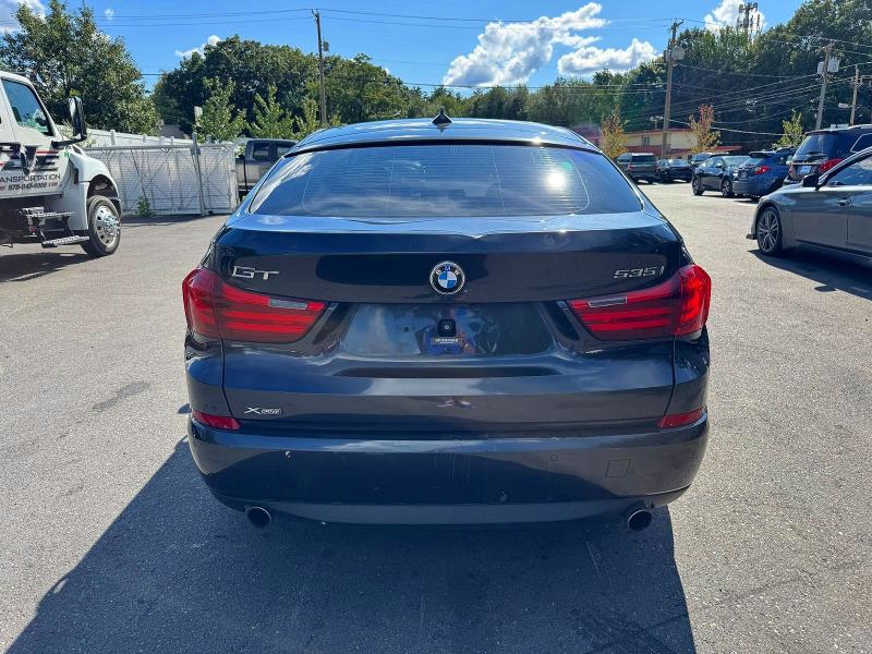 67062696 :رقم المزاد ، WBA5M4C5XFD184273 vin ، 2015 Bmw 535 مزاد بيع