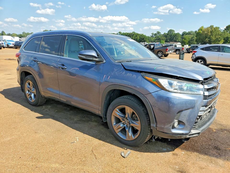63182636 :رقم المزاد ، 5TDDZRFH1KS993162 vin ، 2019 Toyota Highlander مزاد بيع