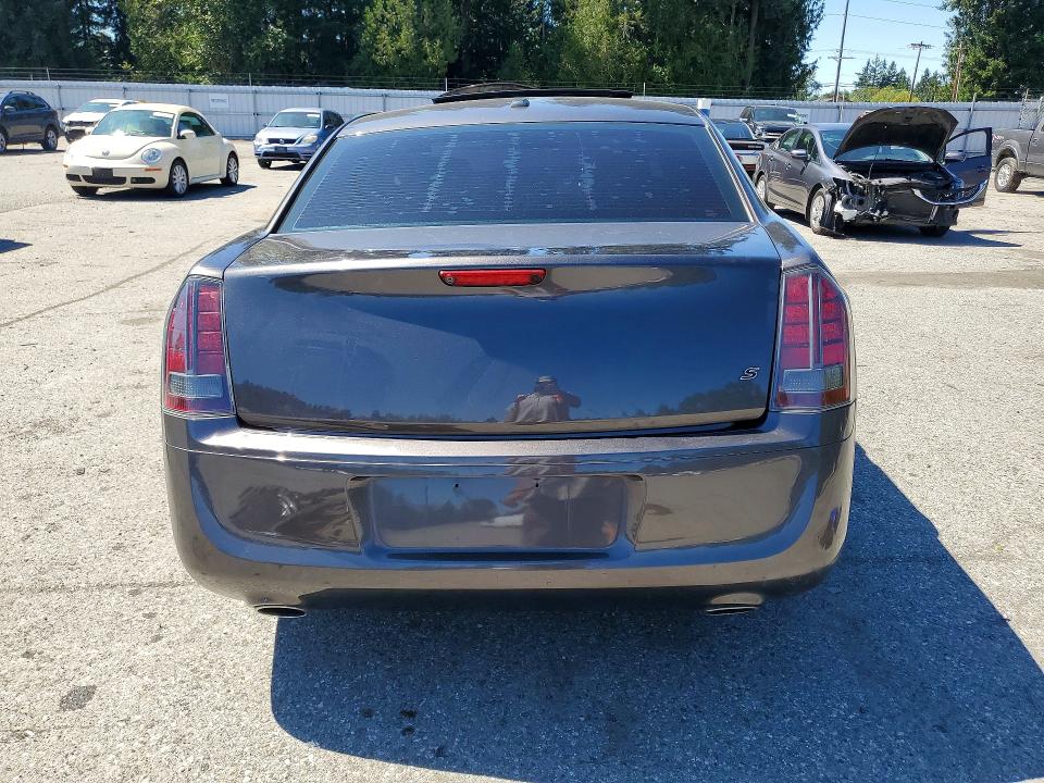 Продаж на аукціоні авто 2014 Chrysler 300, vin: 2C3CCABG8EH372679, номер лоту: 64810686