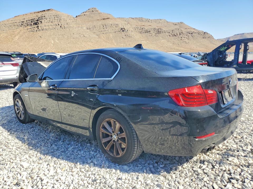 63757136 :رقم المزاد ، WBA5A5C56ED510664 vin ، 2014 Bmw 528 مزاد بيع