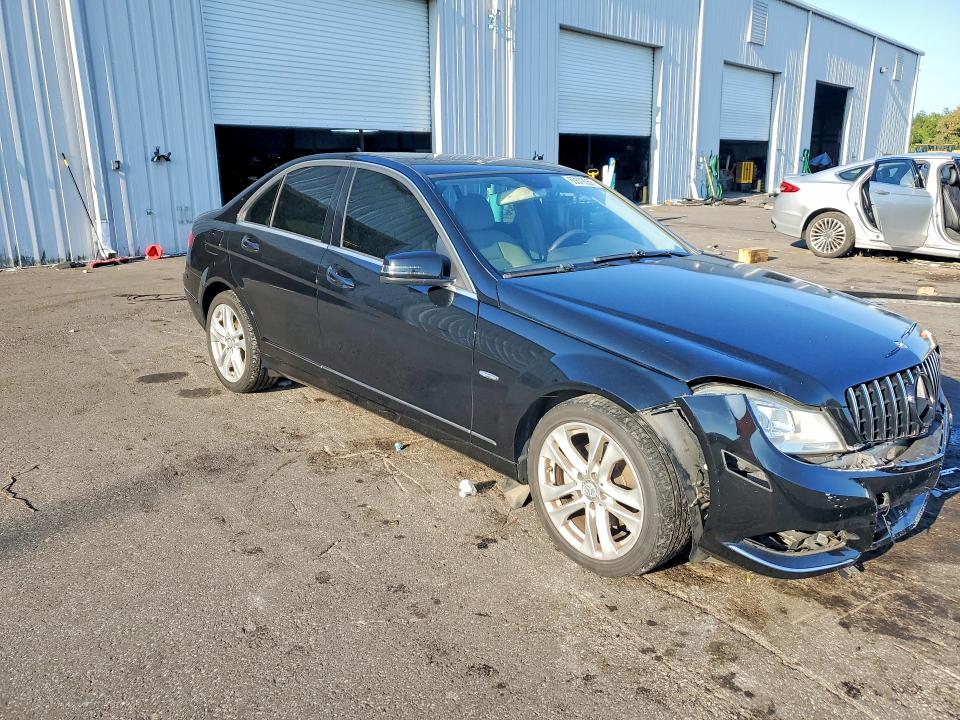 Продажа на аукционе авто 2012 Mercedes-benz C, vin: WDDGF4HB7CA623579, номер лота: 65579066