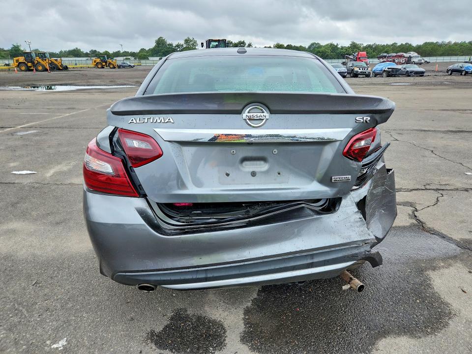 65736206 :رقم المزاد ، 1N4AL3AP4JC135948 vin ، 2018 Nissan Altima مزاد بيع