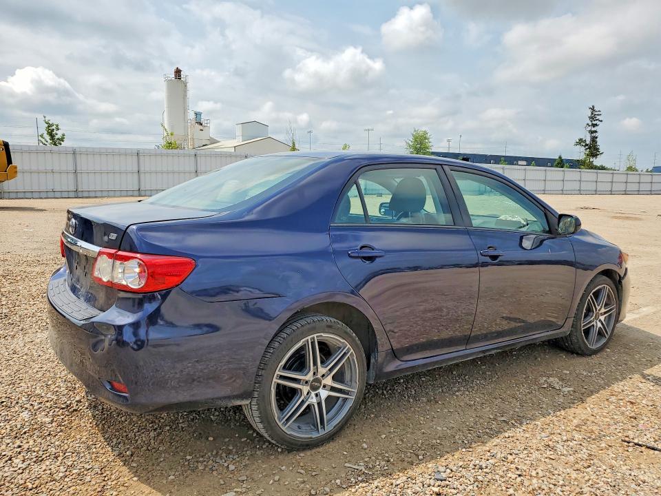 63263206 :رقم المزاد ، 2T1BU4EE1CC885232 vin ، 2012 Toyota Corolla مزاد بيع
