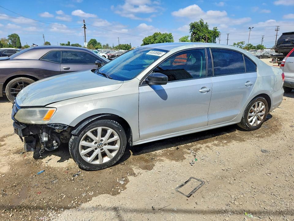 65305866 :رقم المزاد ، 3VWD17AJXFM239718 vin ، 2015 Volkswagen Jetta مزاد بيع
