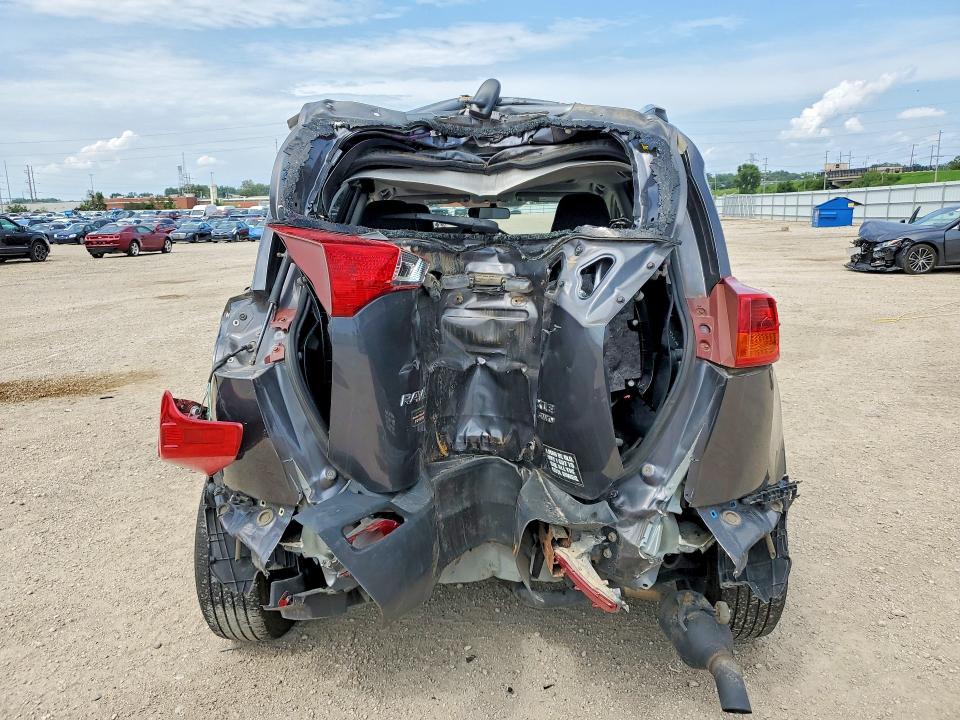 2015 Toyota Rav4 მანქანა იყიდება აუქციონზე, vin: JTMRFREV7FD153779, აუქციონის ნომერი: 65894986