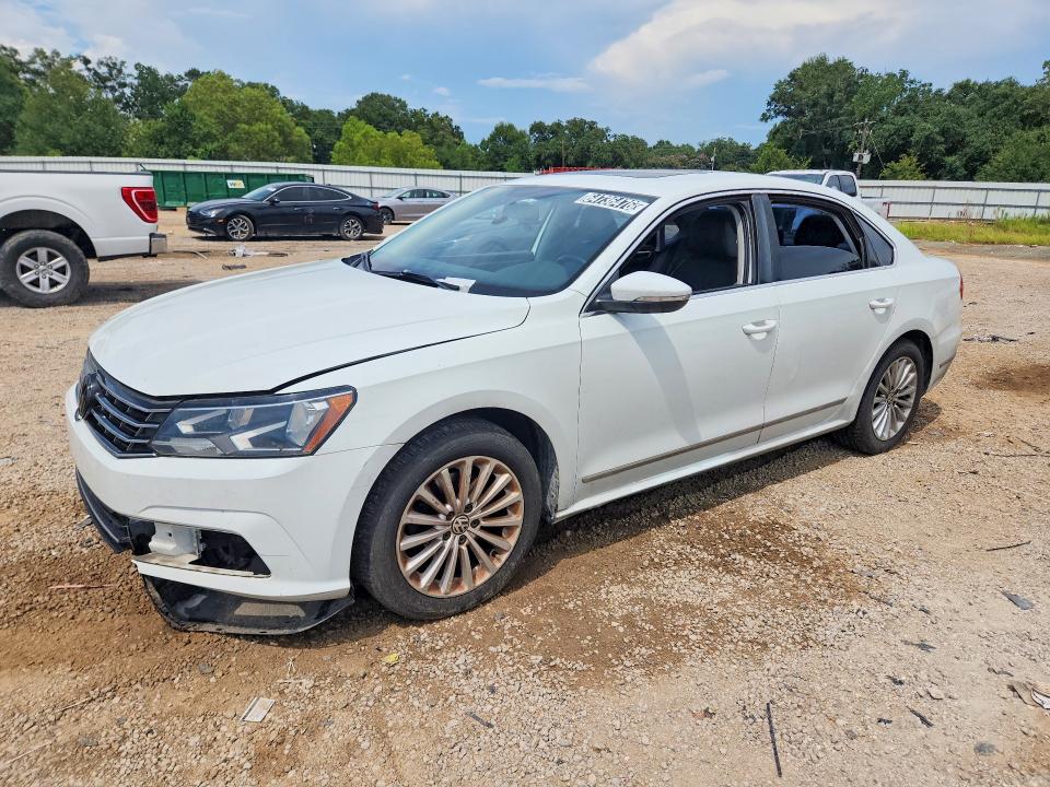 Продаж на аукціоні авто 2016 Volkswagen Passat, vin: 1VWBS7A30GC038547, номер лоту: 64736476