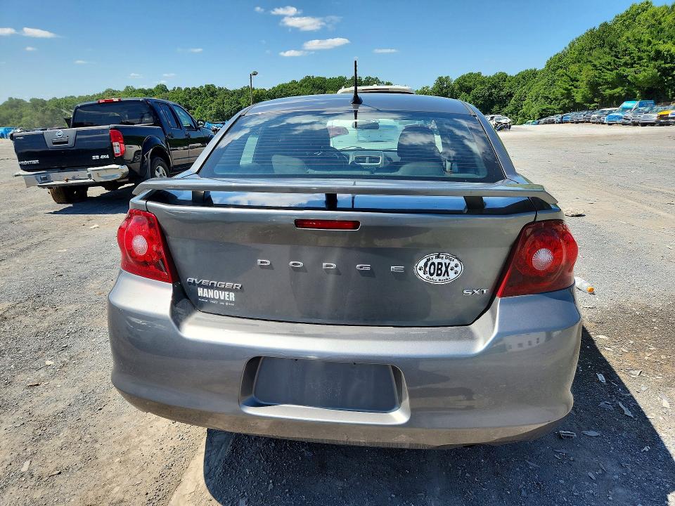 63544176 :رقم المزاد ، 1C3CDZCB3DN603704 vin ، 2013 Dodge Avenger مزاد بيع