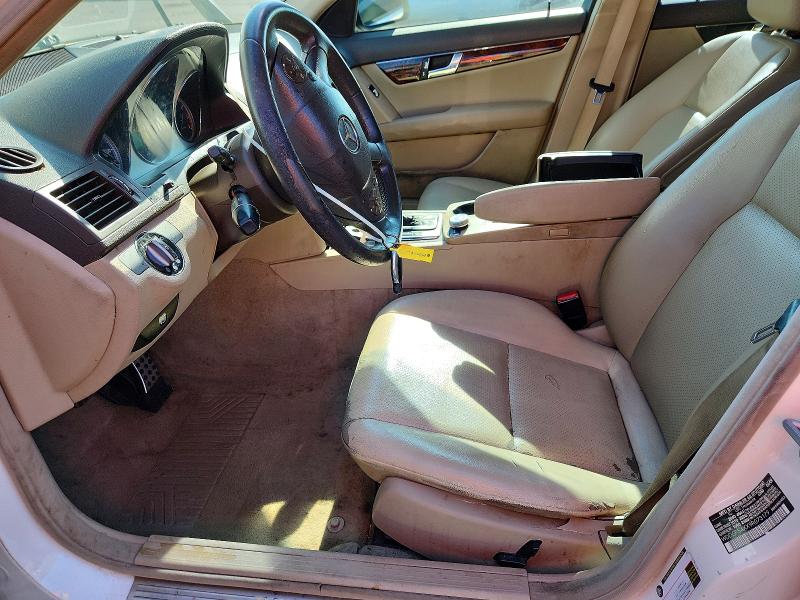 2009 Mercedes-benz C მანქანა იყიდება აუქციონზე, vin: WDDGF54XX9R073179, აუქციონის ნომერი: 64301426