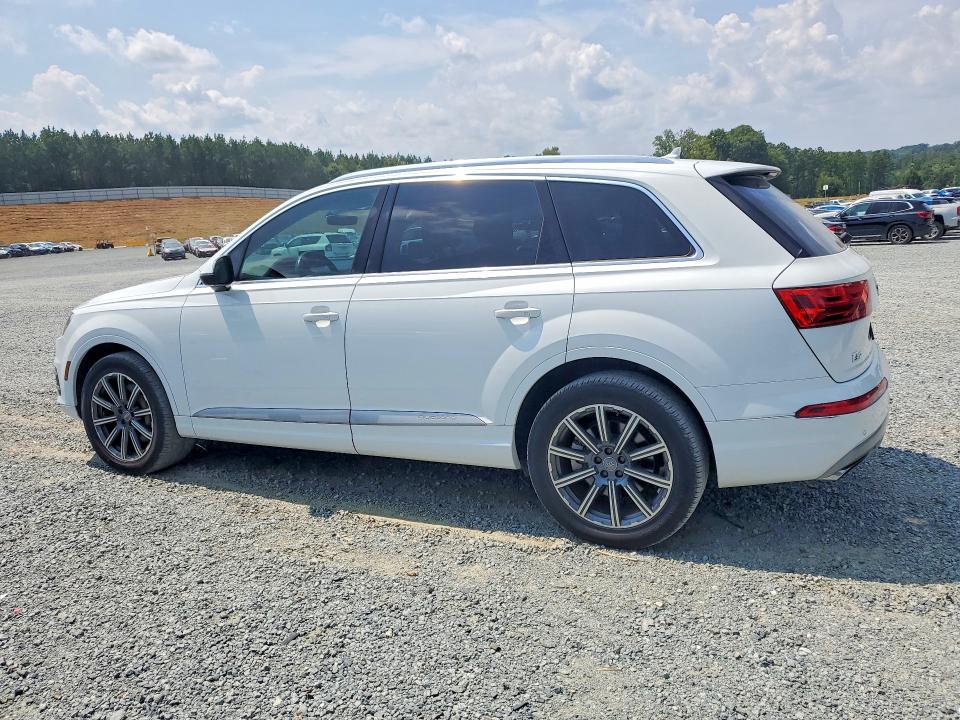 Продажа на аукционе авто 2017 Audi Q7, vin: WA1LAAF7XHD005001, номер лота: 66910446