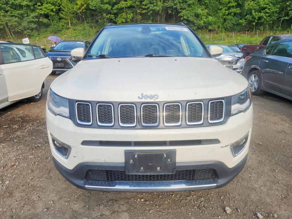 64225396 :رقم المزاد ، 3C4NJDCB3LT239153 vin ، 2020 Jeep Compass مزاد بيع