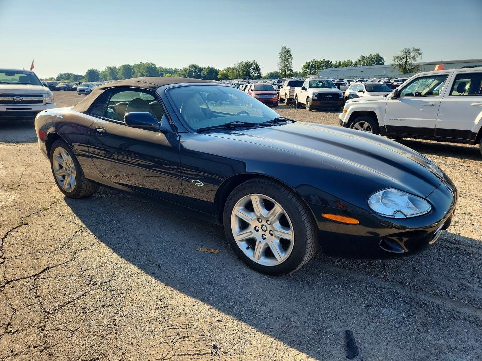 2000 Jaguar Xk8 მანქანა იყიდება აუქციონზე, vin: SAJJA42C9YNA09427, აუქციონის ნომერი: 63819656