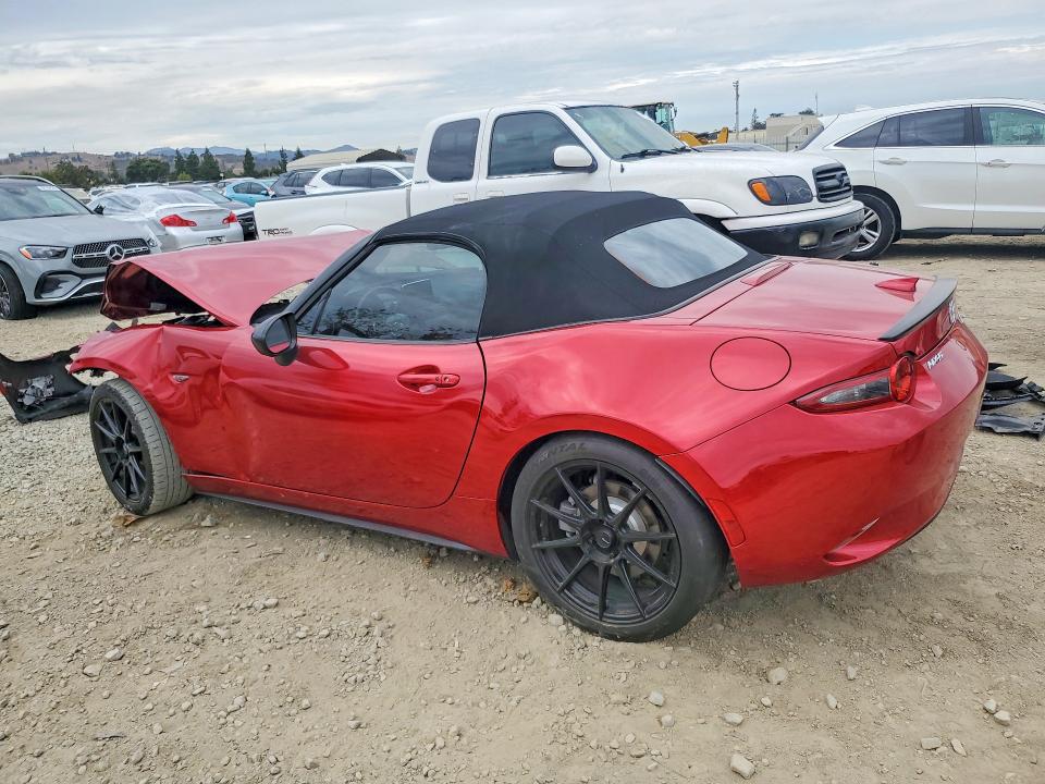 66593516 :رقم المزاد ، JM1NDAC77H0124934 vin ، 2017 Mazda Mx-5 Miata مزاد بيع