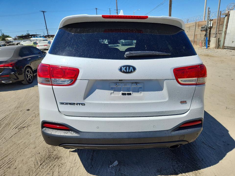 65465856 :رقم المزاد ، 5XYPG4A30HG238494 vin ، 2017 Kia Sorento مزاد بيع