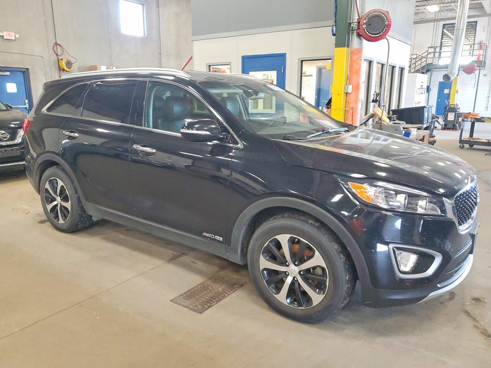 2017 Kia Sorento მანქანა იყიდება აუქციონზე, vin: 5XYPHDA56HG234688, აუქციონის ნომერი: 63795666