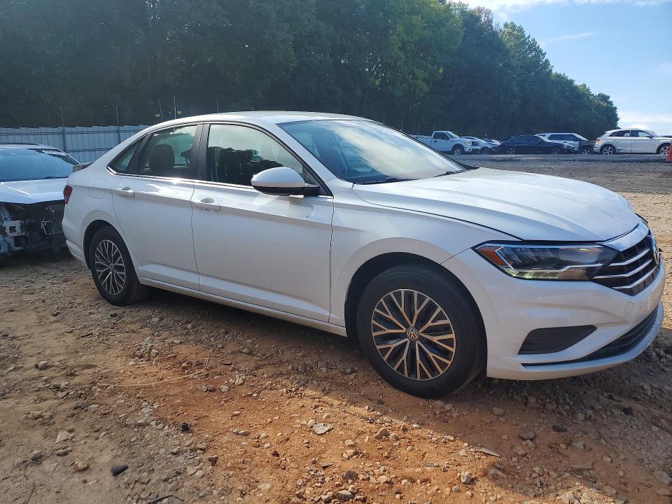 63635526 :رقم المزاد ، 3VWC57BU7MM016669 vin ، 2021 Volkswagen Jetta مزاد بيع