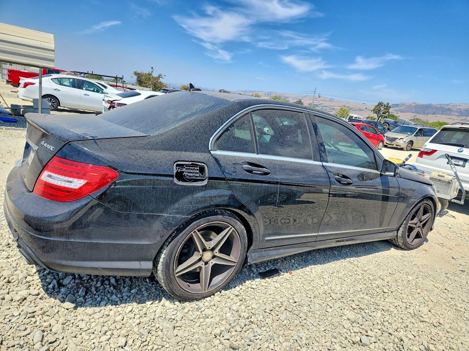64322166 :رقم المزاد ، WDDGF8AB8EG250604 vin ، 2014 Mercedes-benz C مزاد بيع