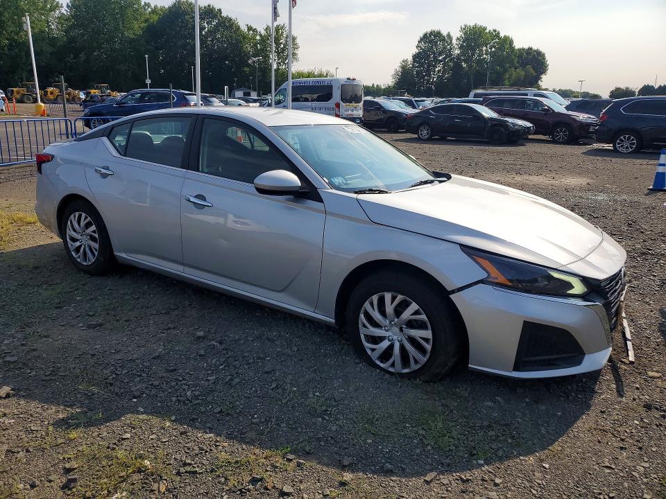 Продажа на аукционе авто 2023 Nissan Altima, vin: 1N4BL4BV0PN373526, номер лота: 64539756