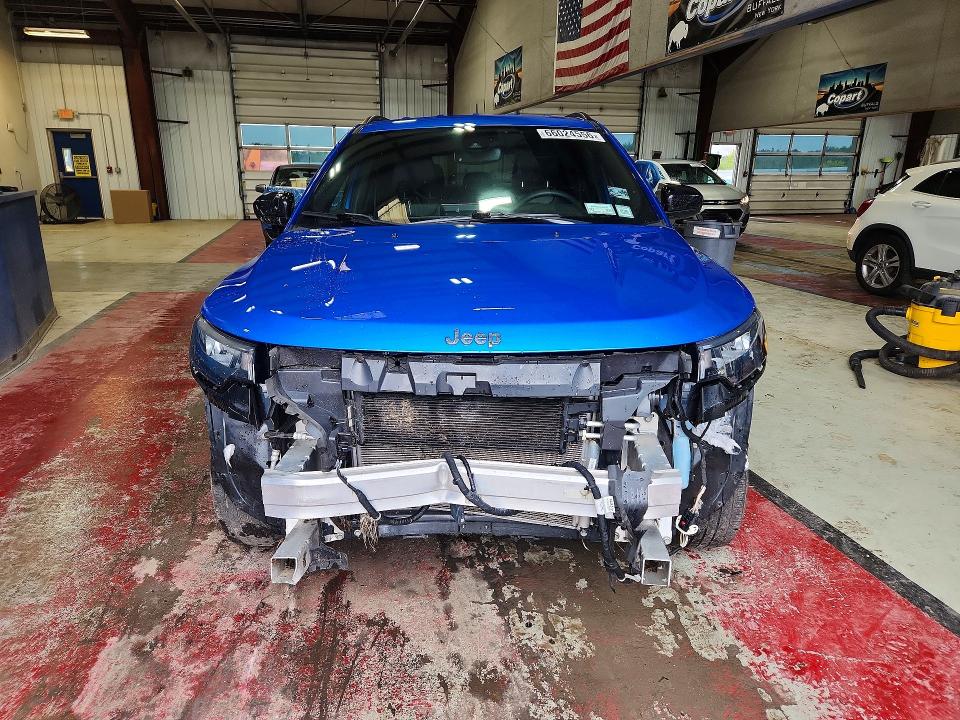 66024556 :رقم المزاد ، 3C4NJDBN9PT550328 vin ، 2023 Jeep Compass مزاد بيع
