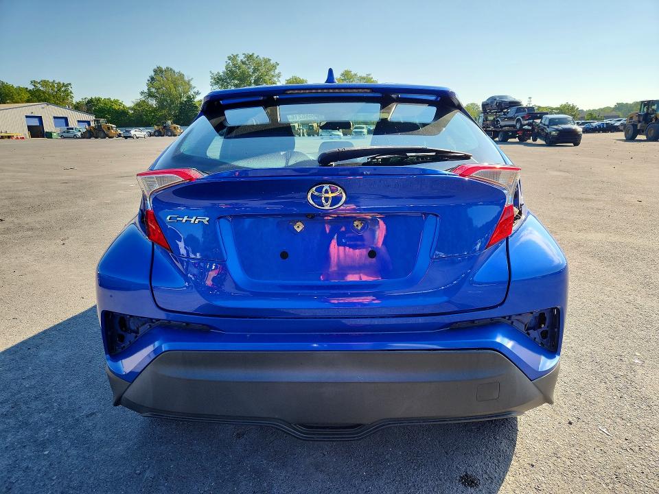 65660216 :رقم المزاد ، NMTKHMBX7KR078261 vin ، 2019 Toyota C-hr مزاد بيع