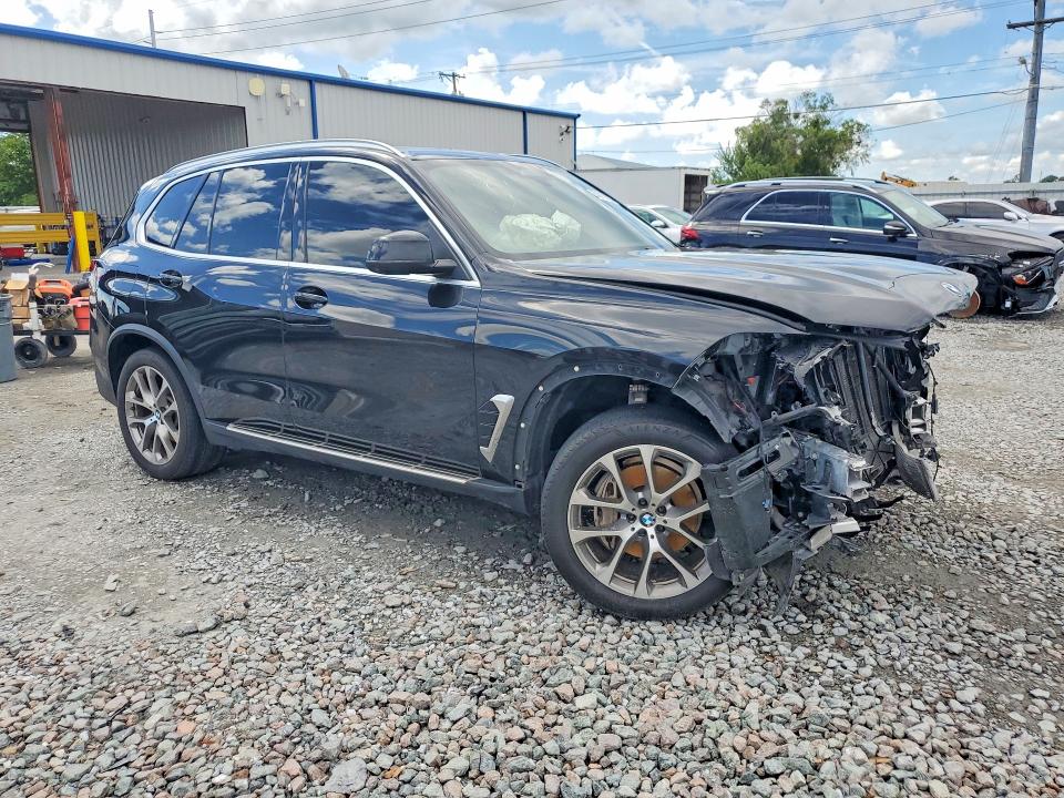 63813226 :رقم المزاد ، 5UX13EU01R9U34292 vin ، 2024 Bmw X5 مزاد بيع