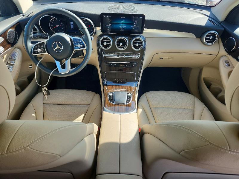 64416896 :رقم المزاد ، W1N0G8DB3NV382582 vin ، 2022 Mercedes-benz Glc مزاد بيع
