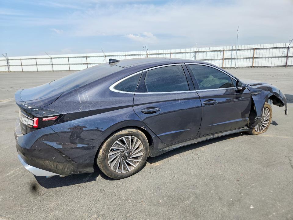 Продажа на аукционе авто 2026 Hyundai Sonata Hybrid, vin: KMHL54JJXTA138975, номер лота: 64703856