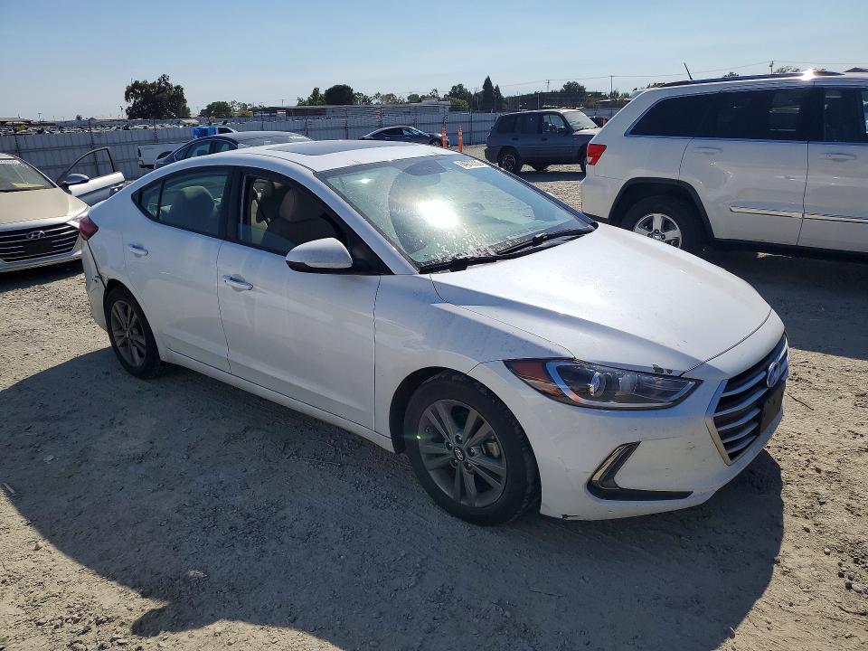 2017 Hyundai Elantra მანქანა იყიდება აუქციონზე, vin: 5NPD84LF8HH212208, აუქციონის ნომერი: 64972756