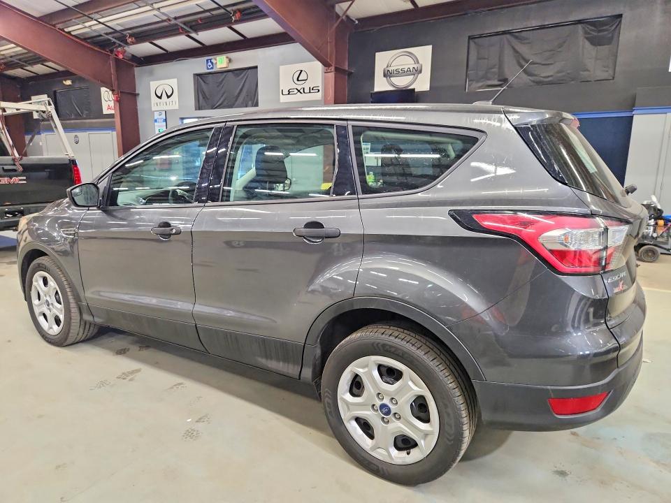 Продажа на аукционе авто 2018 Ford Escape, vin: 1FMCU0F7XJUA18842, номер лота: 65310736