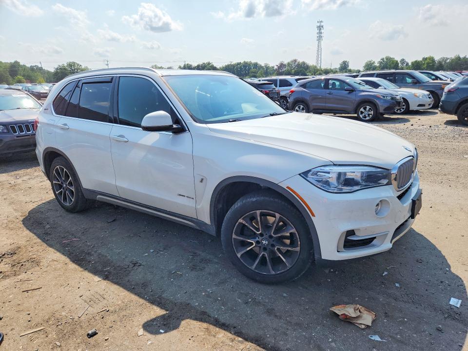 64009606 :رقم المزاد ، 5UXKT0C56J0W01100 vin ، 2018 Bmw X5 مزاد بيع