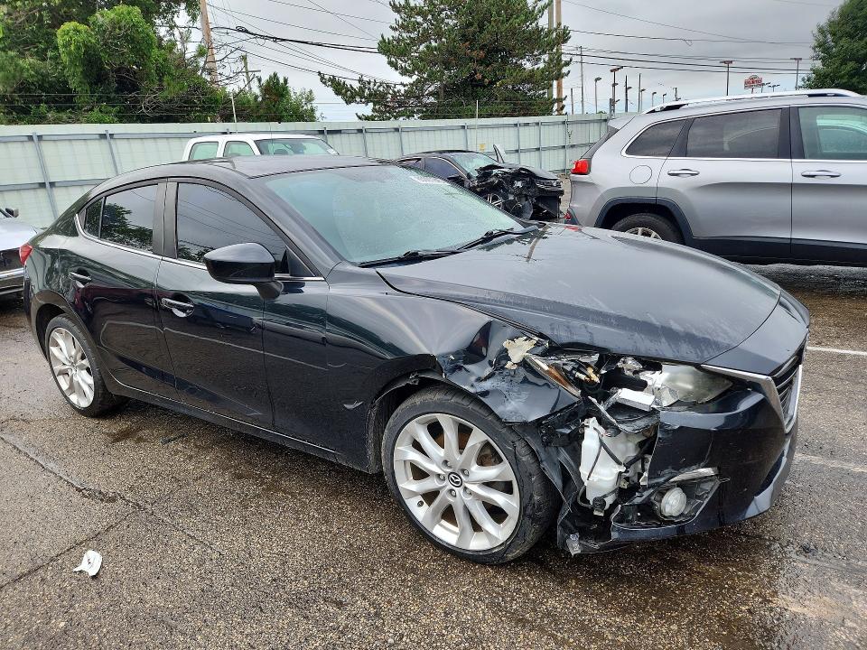 65097046 :رقم المزاد ، JM1BM1V35F1251086 vin ، 2015 Mazda 3 مزاد بيع
